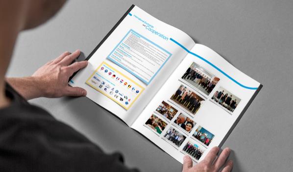 彩色畫(huà)冊(cè)